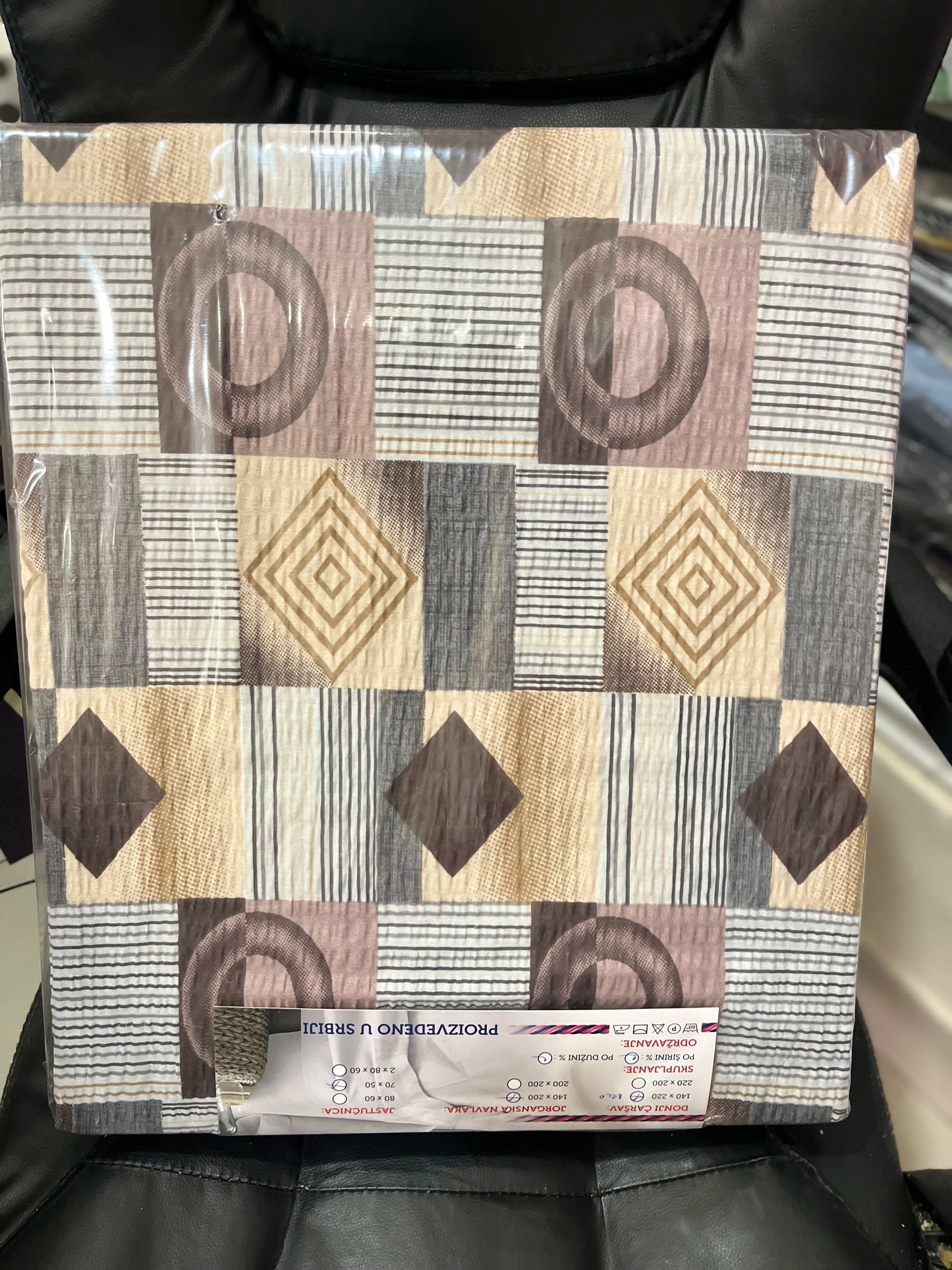 Krep posteljina za bračni krevet